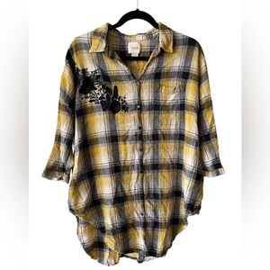 Maeve Anthropologie Plaid Shortsleeved Button Down Yellow and Black Size M/L